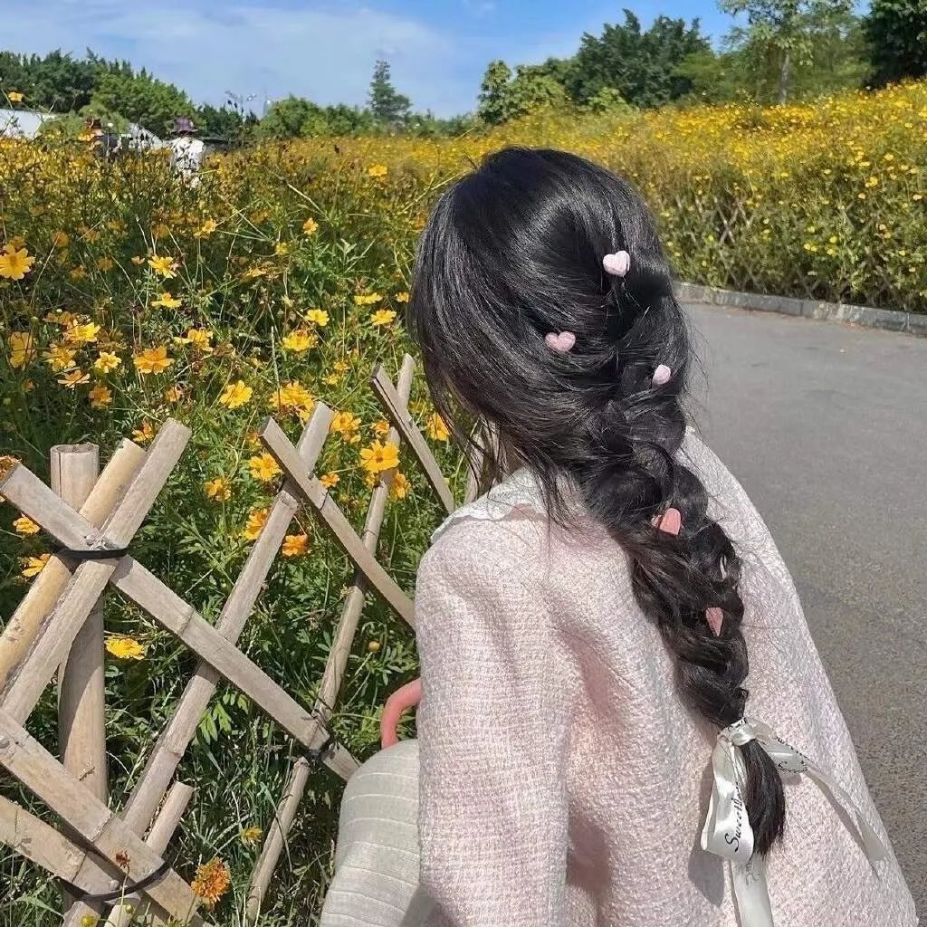 恰似两滴水
